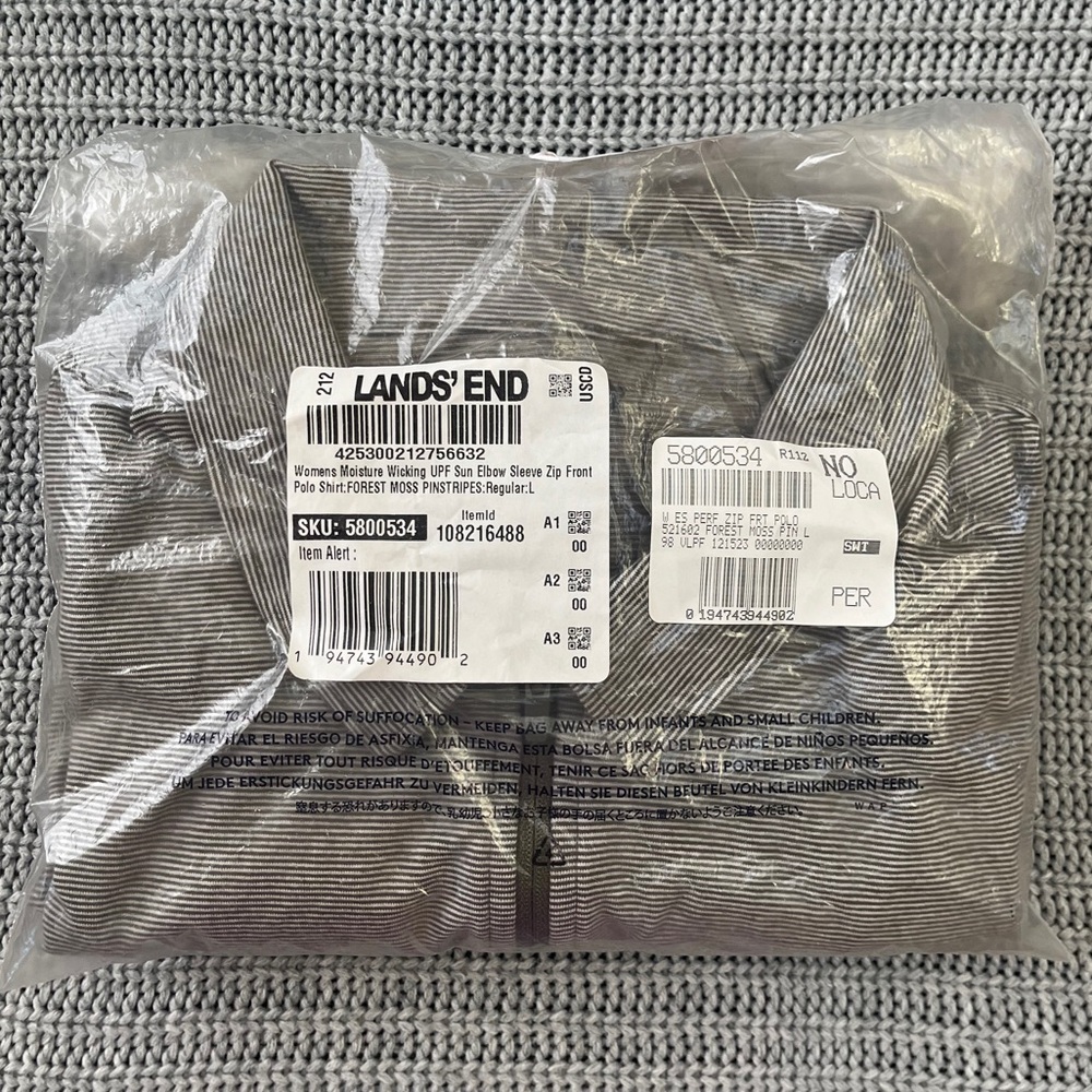 Lands' End Women's Moisture Wicking Green and White Short-Sleeve Polo Top - Picture 9 of 10